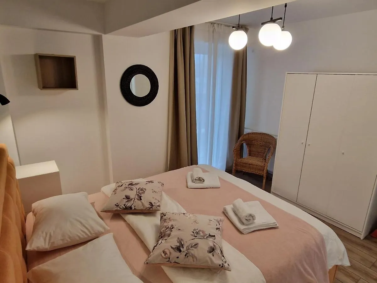 Golden Airport Residence Otopeni 0*,